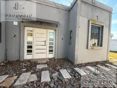 Depto Tipo Casa 2 ambientes con 1 baño