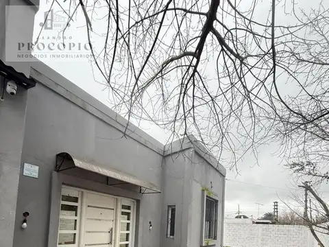 Depto Tipo Casa en Alquiler de 2 ambientes