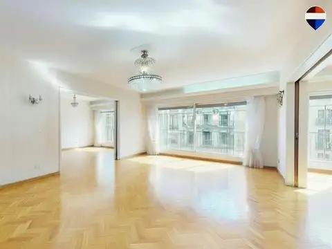 Venta Piso en Recoleta con Balcón