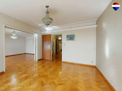 Venta Piso en Recoleta con Balcón