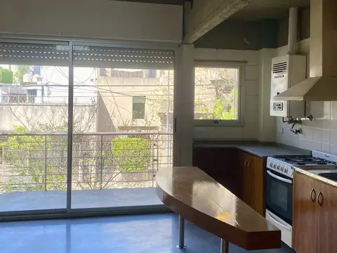 Hermoso duplex de 2 y 1/2 ambientes sin expensas en Palermo. Muy luminoso.
