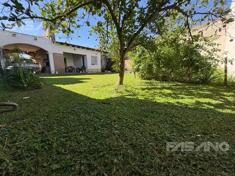Casa en San Andrés de Giles, 325m2 de Terreno
