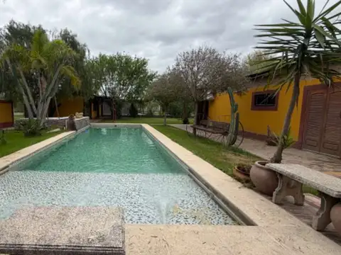 VENTA CASA 3 DORMITORIOS EN EL POLEAR