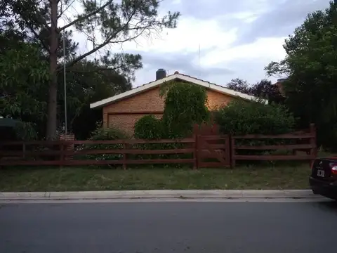 Casa en Alquiler al Oeste