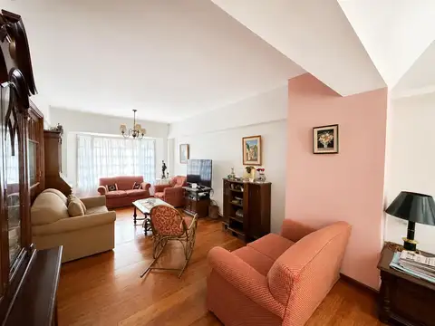 Depto Tipo Casa en Venta de 4 dormitorios
