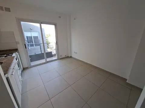 Departamento en Alquiler en San Antonio de Padua, $ 550.000