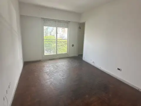¡OPORTUNIDAD EN BARRACAS! 2 AMBIENTES AL FRENTE – USD 54.000
