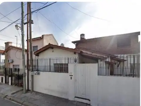 casa 4 ambientes en venta. Dolores 80. Villa sarmiento