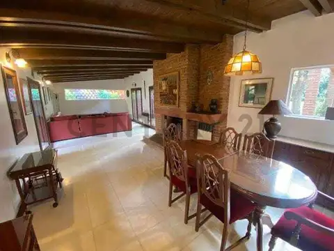 24 entre 403 y 405 -Casa en venta- Villa Elisa