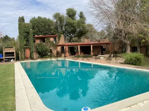 24 entre 403 y 405 -Casa en venta- Villa Elisa