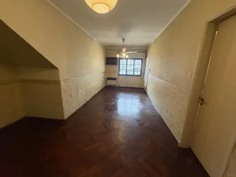 Depto Tipo Casa 4 ambientes con 1 baño