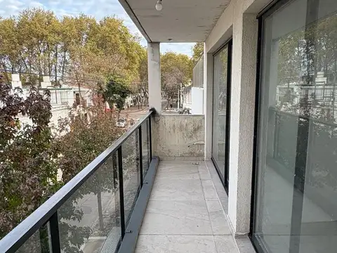 Alquiler Comercial en Bloque - Zona Parque Independencia