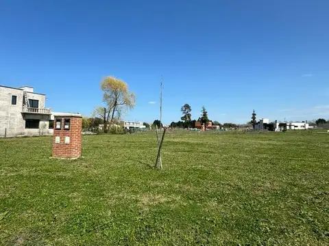 Terreno en Venta en Barrio Arenas Chico, USD 62.000