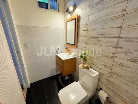 Depto Tipo Casa en Venta con 1 cocheras