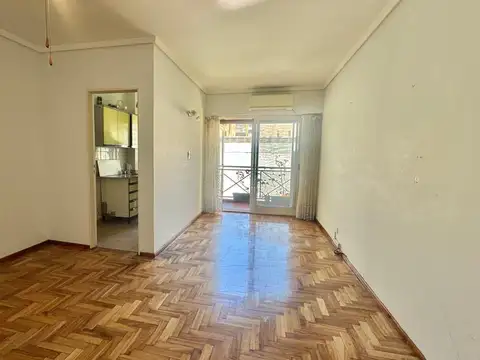 Paraguay 3500, Piso 3