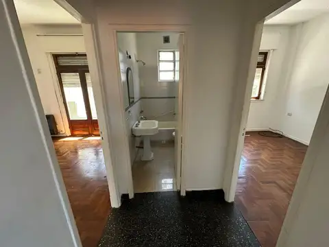 Depto Tipo Casa en Alquiler de 2 dormitorios