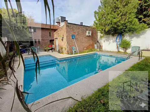 Casa en venta - Lomas la Merced - Beccar - 4 dormitorios - jardín - quincho - pileta