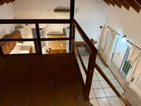 Casa 5 ambientes con 1 baño