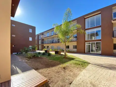 DPTO 3 AMBIENTES - COMPLEJO LA PALMERA - MORENO