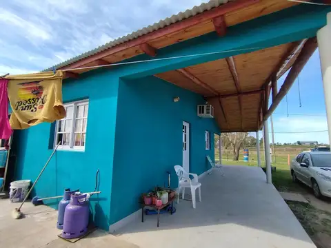 Casa 3 ambientes con 1 baño