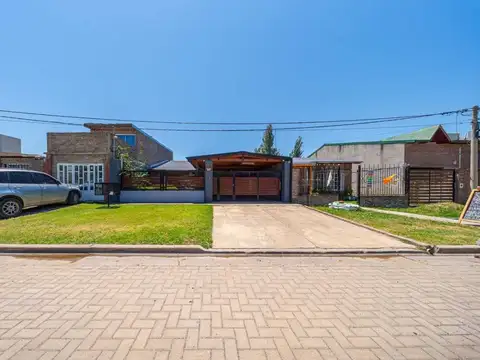 CASA EN VENTA PUEBLO ESTHER 2 DORMITORIOS Y JARDÍN