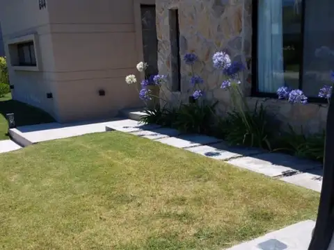 Casa en Venta en Horizontes al Sur, USD 255.900