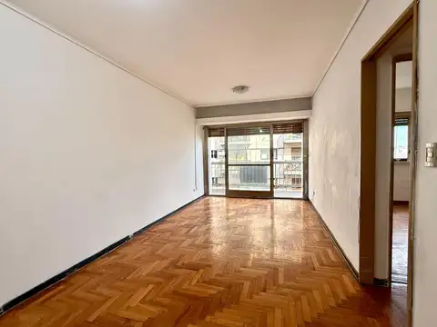 San Nicolas 400, Piso 4