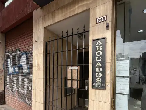 Sarmiento 800
