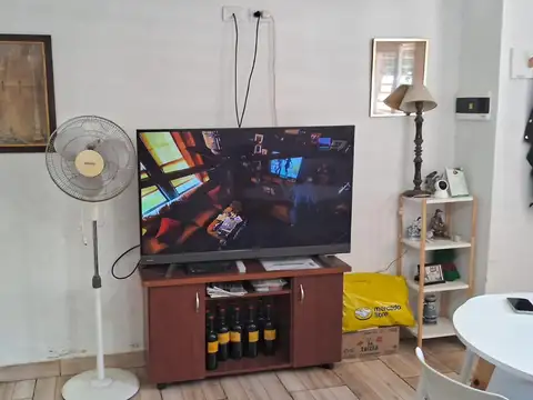 PH A LA CALLE 2 AMBIENTES .INDEPENDIENTE