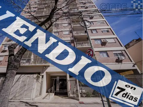 Departamento 2 ambientes con balcón y cochera fija en Villa Pueyrredón.