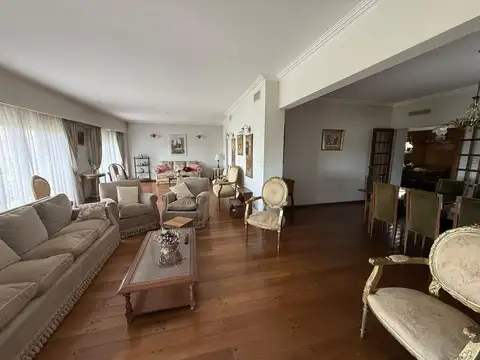 Departamento en Venta de 4 dormitorios