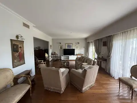Departamento 5 ambientes con 2 baños