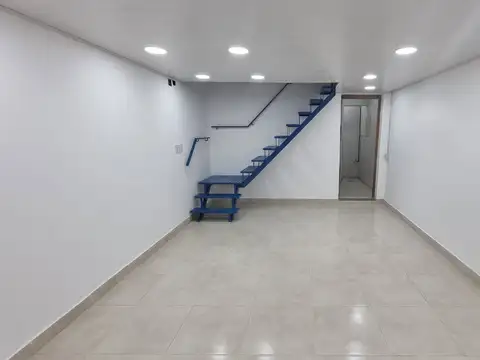 Local en Alquiler Via Pública