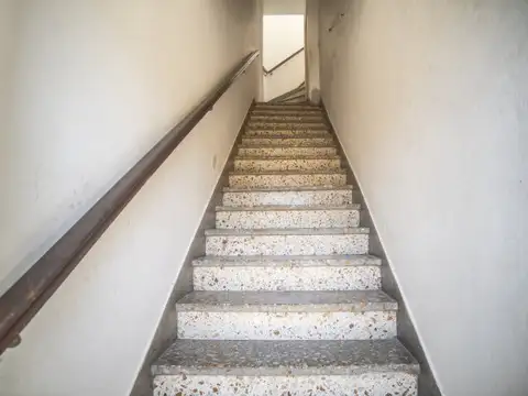 Depto Tipo Casa en Venta 51 años