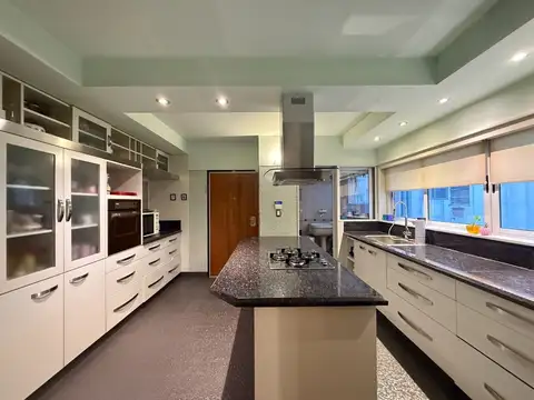 DEPTO DUPLEX 6 AMB C/ BALCONES, 3 COCHERAS-BAULERA