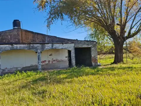 Casa en Alquiler con 1 cochera