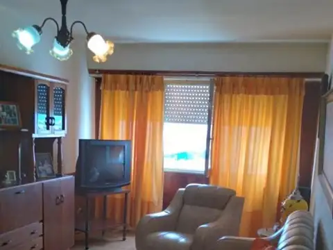 Departamento 4 ambientes con 1 baño