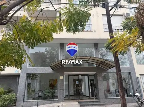 ALQUILER DPTO CENTRO,1 DORM ,PILETA,SAUNA COCHERA