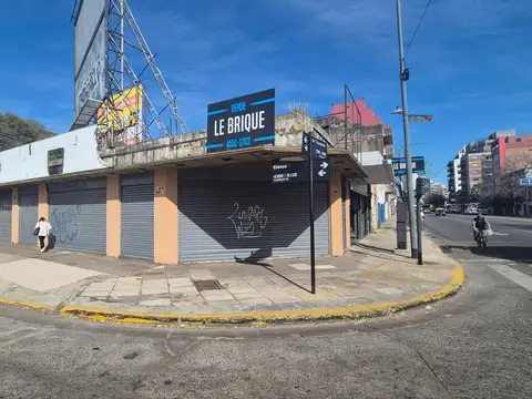 Unico Lote en Esquina - Le Brique Propiedades