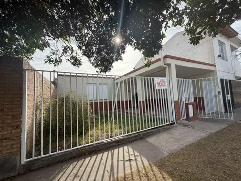 Casa en venta en Barrio Jardín