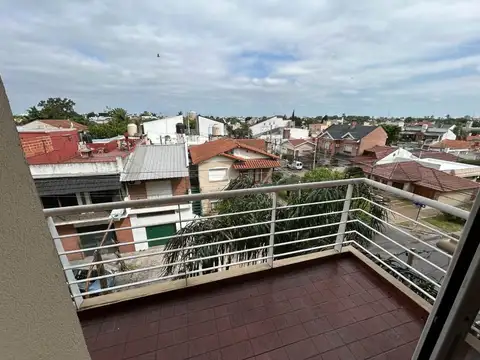 VENTA DEPARTAMENTO RAMOS MEJIA 2 AMBIENTES