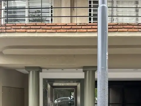 VILLA PUEYRREDON: MONOAMBIENTE AMPLIO 36 M2 CONTRAFRENTE CON BALCON Y VISTA ABIERTA.