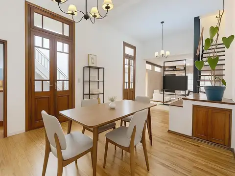 Depto Tipo Casa en Venta de 5 ambientes