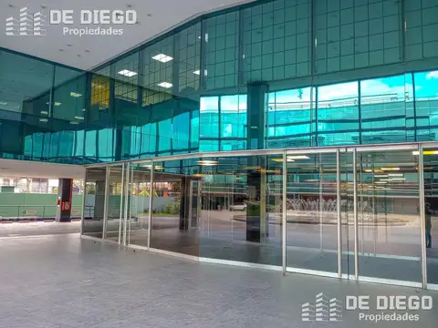 Oficina en Alquiler con 35 cocheras