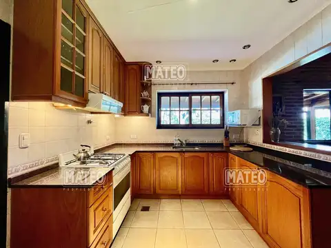 Casa en Alquiler de 3 dormitorios