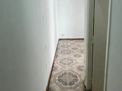 Berutti 300, Piso PB