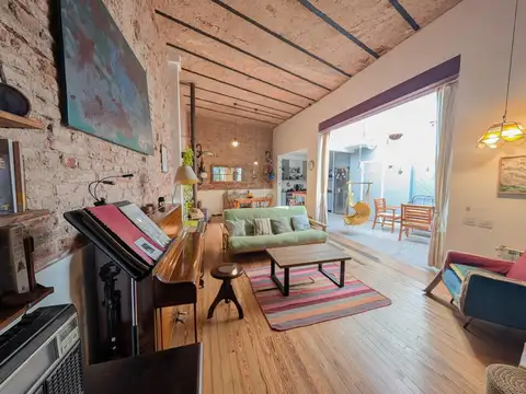PH de 2 dormitorios + estudio con terraza refaccionado