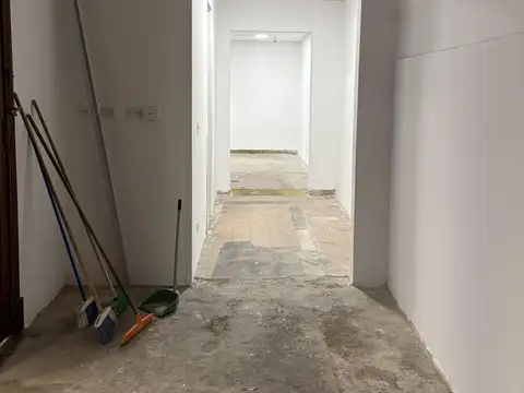 Local en Alquiler en Nuestra Señora De Lourdes, $ 2.400.000