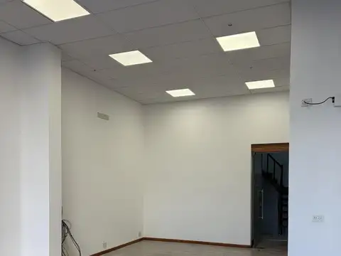 Local en Alquiler en Nuestra Señora De Lourdes, $ 2.400.000