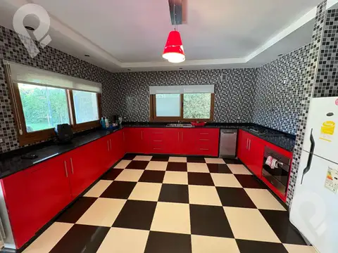 Casa en Venta en El Lauquen, USD 409.000